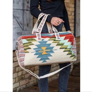 LAST ONE☝️The ZUMA Aztec Inspired Print Weekender